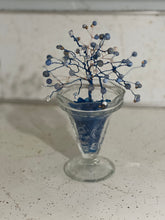 Load image into Gallery viewer, Blue agates and sparkles
